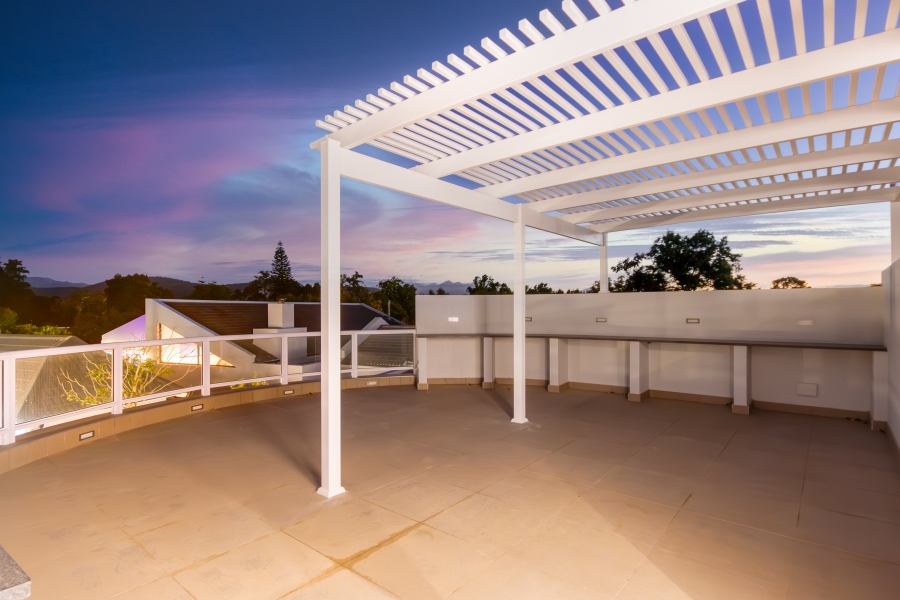 4 Bedroom Property for Sale in Golden Hill Western Cape